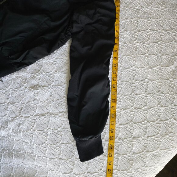 Athleta Jet Set Bomber Jacket Black Sz Medium EUC - Picture 9 of 15